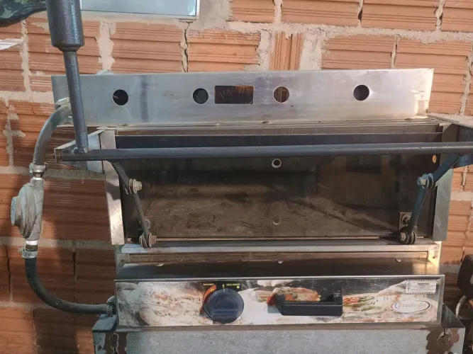 Forno de lastro a gás