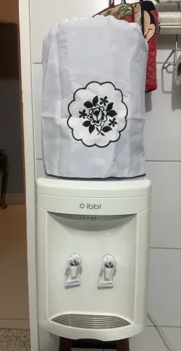 Bebedouro IBBL branco compacto de mesa