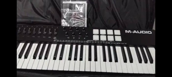 Teclado controlador M-audio oxygen 61 mkv