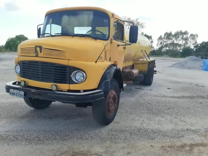 Caminhão MB 1513 - Pipa