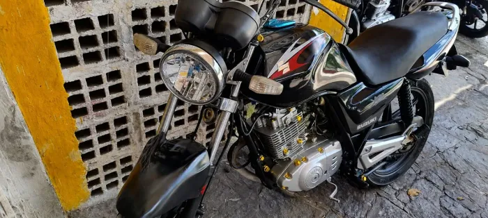Suzuki yes ano 2010 Primeira Emplacada 2026  sem multas pronta pra transferência.