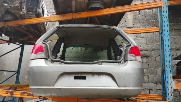 Caixote Traseiro Palio cara de rato 