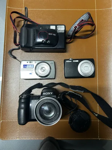 Lote de câmeras fotográficas 