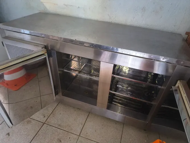 Balcão refrigerado inox gelando muito bem dependendo do local entrega grátis hoje mesmo 
