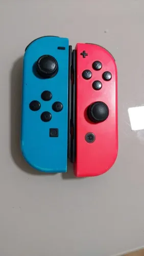 Joy con com defeito