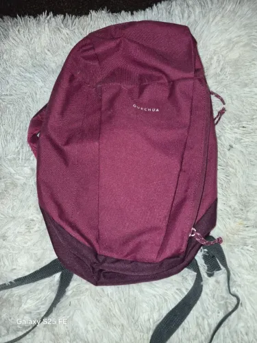 mochila cor rosa escuro