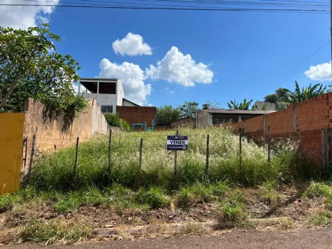 Terreno à venda em Londrina, Colinas, com 254.62 m²