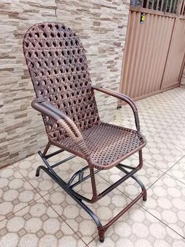 Cadeira de balanço com molas trama colmeia - NOVA 