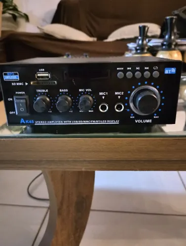 Amplificador receiver bluetooth rádio FM pendrive sd mp3