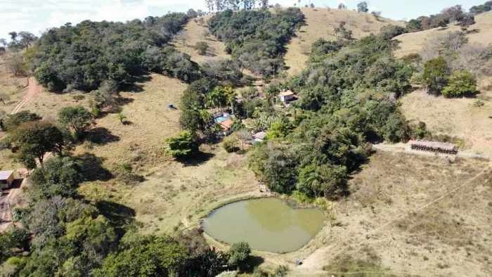 Fazendinha 17 hectares em Rio Manso