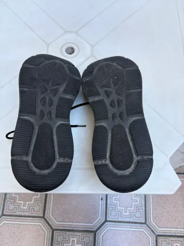 Tênis Skechers