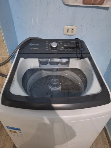 Máquina Electrolux 15kg