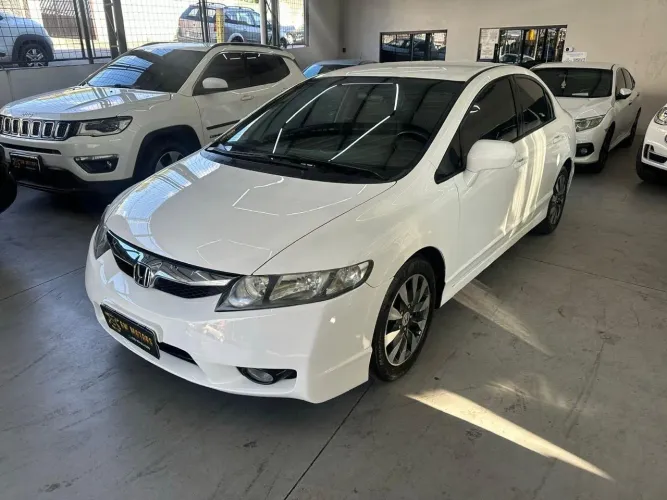 Honda Civic Sedan LXS 1.8/1.8 Flex 16V Aut. 4P 2010