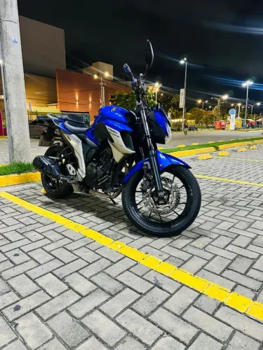Yamaha Fazer FZ25 250 ABS 2018 - Azul (Apenas 34.000 km)