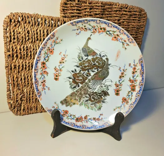 Prato japonês em porcelana