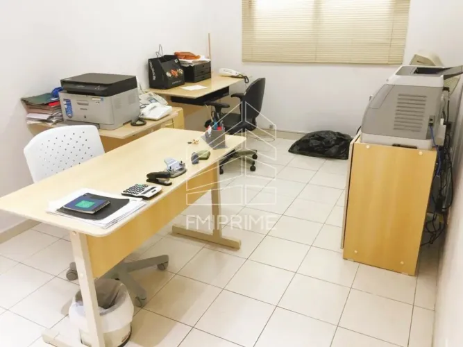 CONJUNTO COMERCIAL À VENDA EM PERDIZES..
