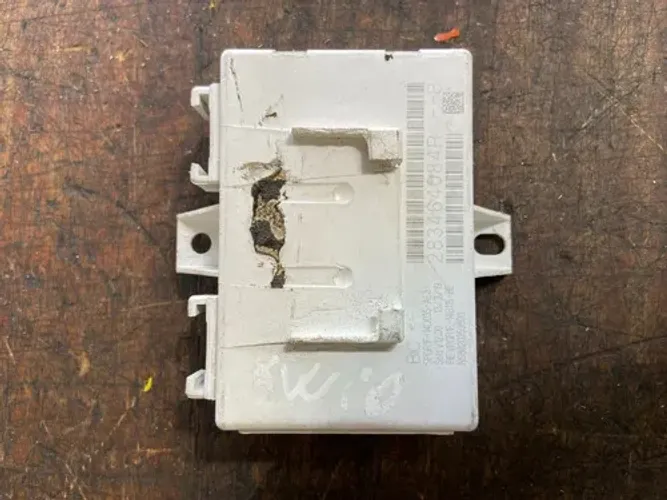 Módulo Som Rádio Renault Sandero Logan 2020 283464084r Branco