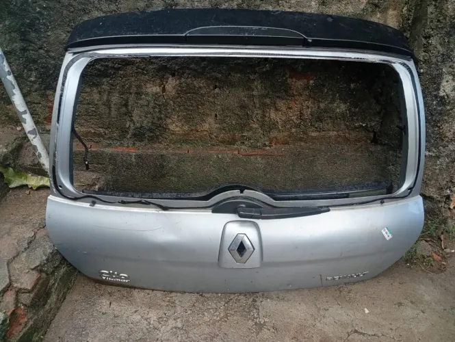 Tampa traseira do clio 2006 a 2012 Painel traseiro. Caixa de estepe. Lateral D e E