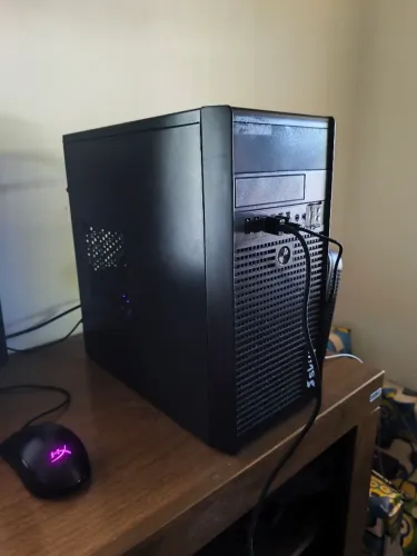 Computador i5-10440f 16gb ram SSD 500GB placa de vídeo gt610