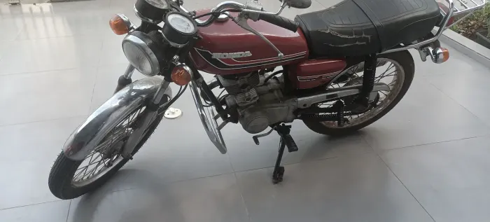CG 125 Bolinha