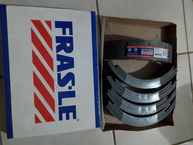 lona de freio da Kombi ,marca fraslle! 50 reais o jogo!