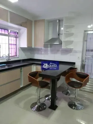 Sobrado à venda, 240 m² por R$ 800.000,01 - Vila Flórida - Guarulhos/SP