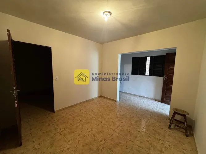 Apartamento com 02 quartos e garagem