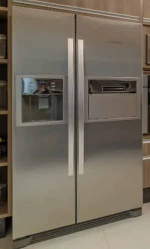Geladeira Electrolux Side-By-Side com água e gelo na porta, 504 litros - SH70X- INOX