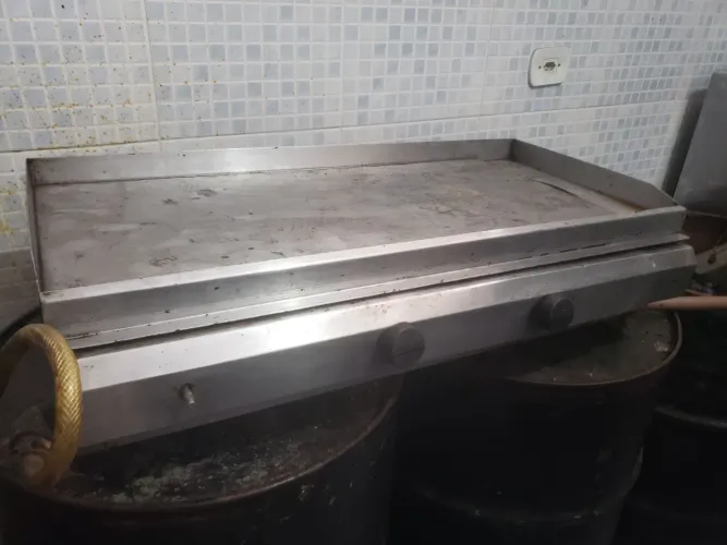 Chapa para lanches usada