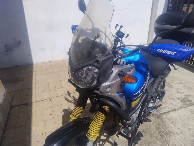 Vendo moto Yamaha Ténéré 2012