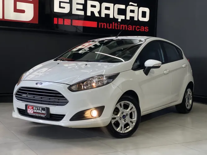 Ford Fiesta 1.6 SE Hatch 16V Flex 4P Powershift 2017