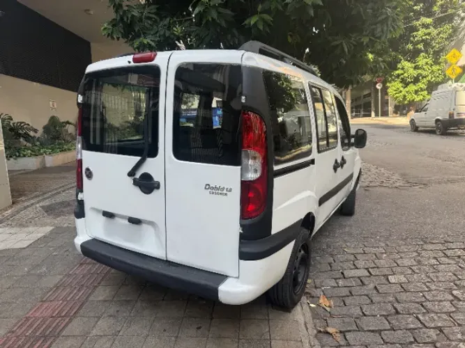 Fiat Doblo Essence 1.8 Flex 16V 5P 2014