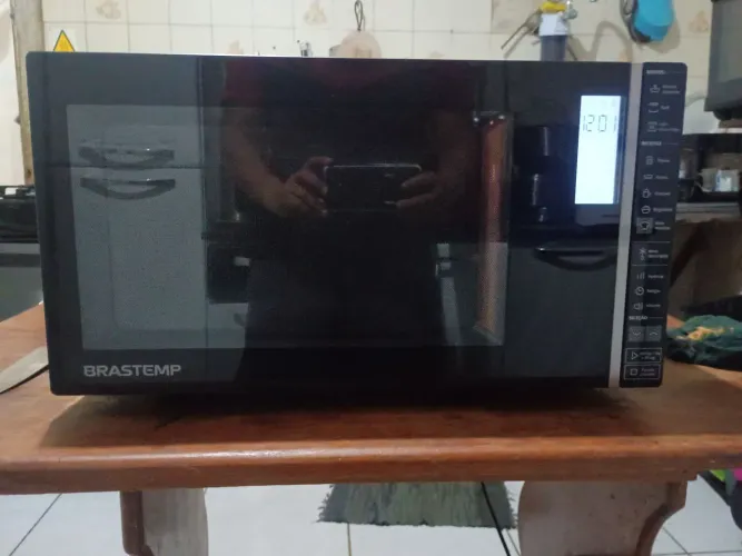 MICROONDAS BRASTEMP DE GRILL 31L FUNCIONANDO.