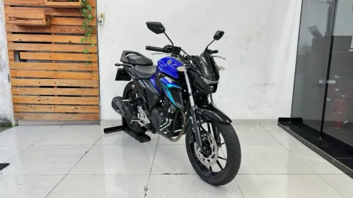 YAMAHA FZ25 ABS AZUL 2024 COM 24.000 KM