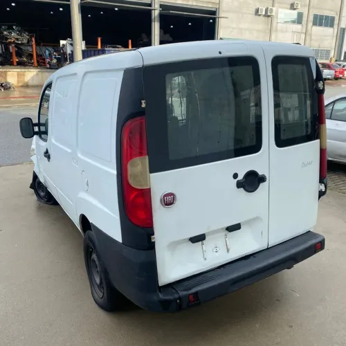Peças Fiat Doblò Cargo 1.8 16v E.torQ 2015