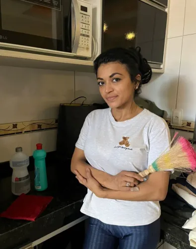 DIARISTA DISPONÍVEL 