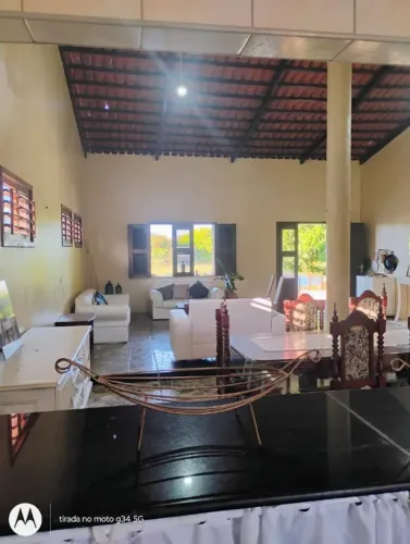 Aluguel de casa situada na Lagoa do Banana, com o quintal com acesso a lagoa