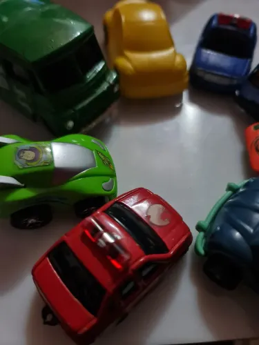 Lote 8 carrinhos brinquedo