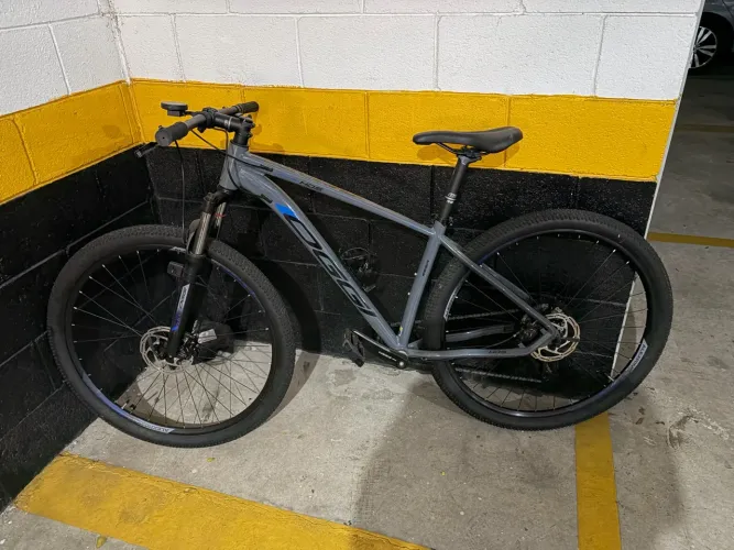 Bike Oggi Hacker HDS 2025 aro 29 - Shimano Essa 8v - Quadro 17 - Impecável