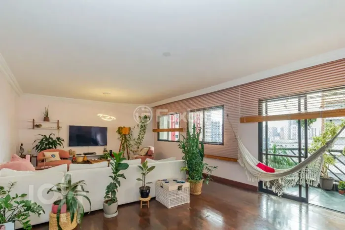 Apartamento à venda Rua Teixeira de Melo, Tatuapé - São Paulo