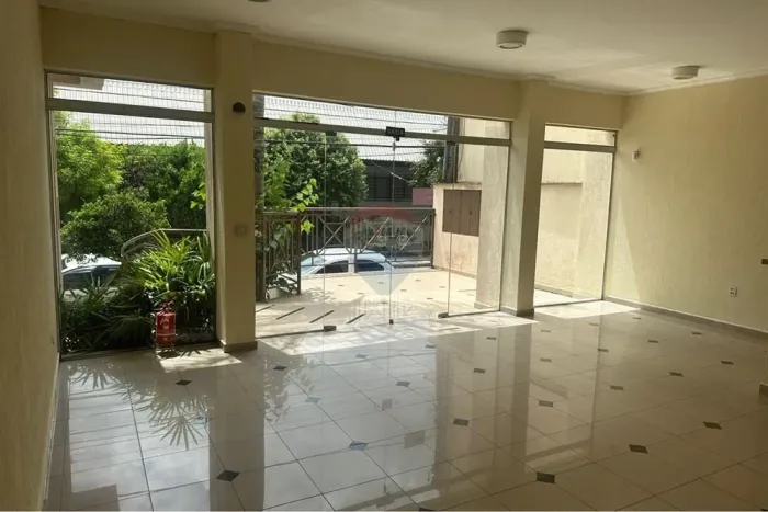 Sala comercial de 35m², ideal para você que sonha em abrir ou expandir seu próprio negócio