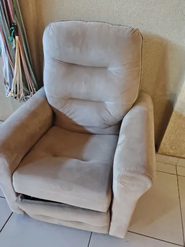 POLTRONA DESAPEGO
