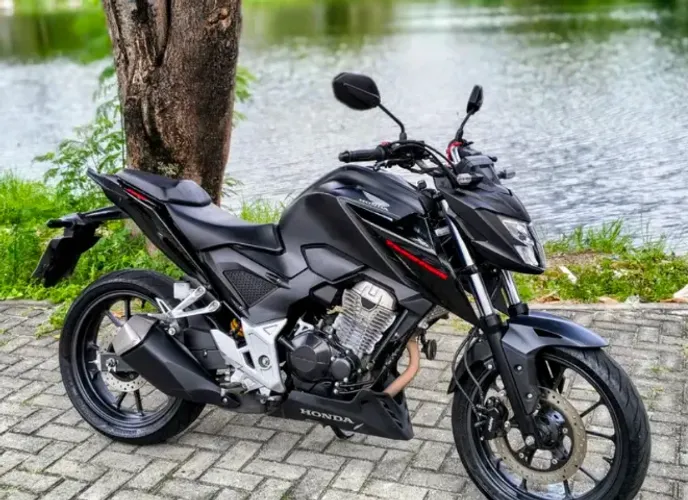 CB TWISTER 300- 2024