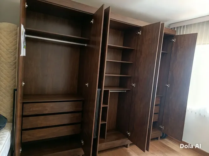 Guarda-roupa 6 Portas novo