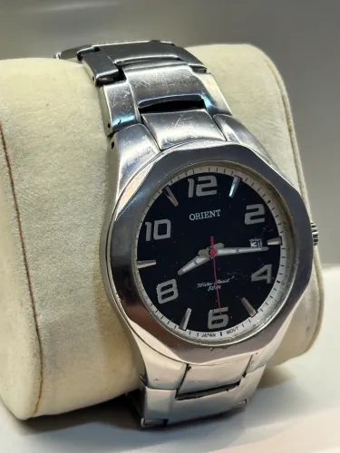 Relógio Orient Quartz Preto - Robusto e elegante