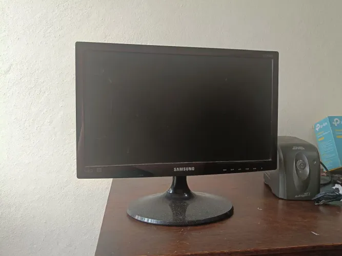 Monitor Samsung 14polegadas