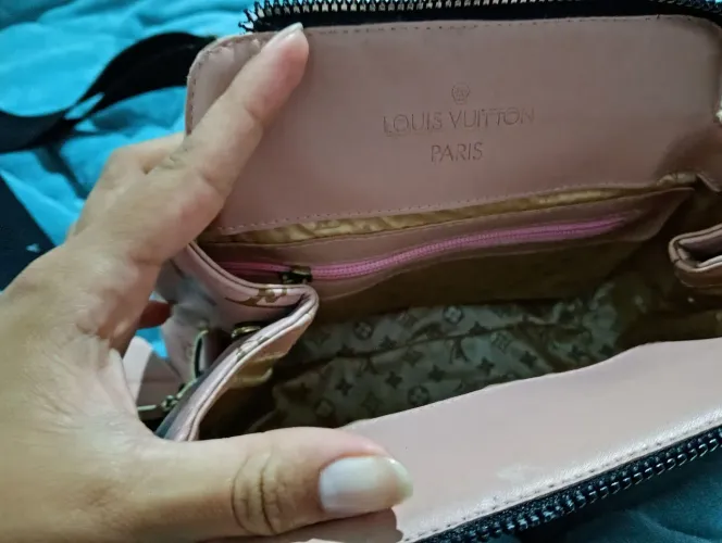 Bolsa Louis Vuitton baú