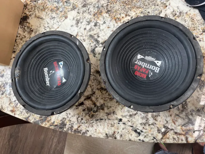 Alto falante 10? bomber 500w 4 ohms