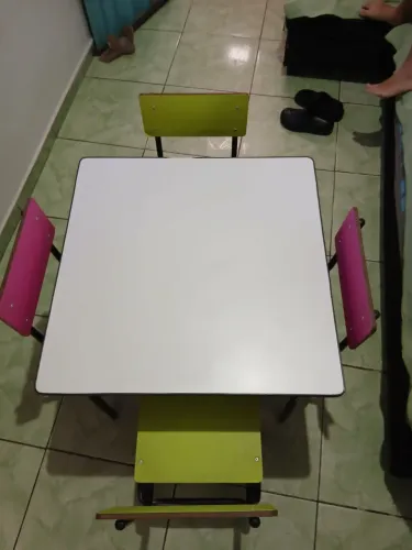 Mesa infantil