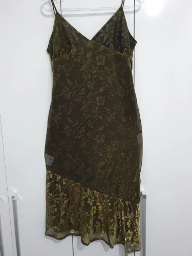 Vestido metalizado dourado M